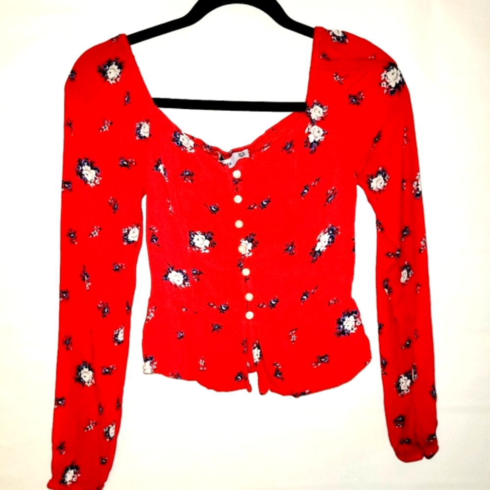 Womens XS round neck long sleeved red floral button blouse